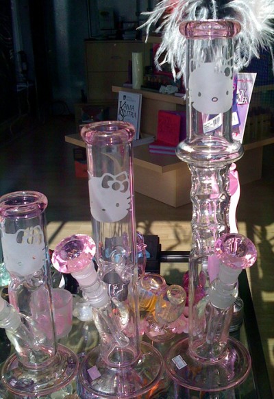 hello kitty pink bongs hello kitty pink bongs