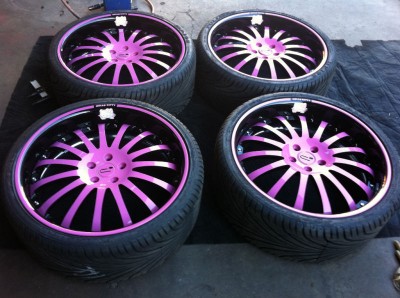 hello kitty car rims pink Hello Kitty car rims and tires