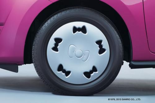 Hello Kitty bow tire rims