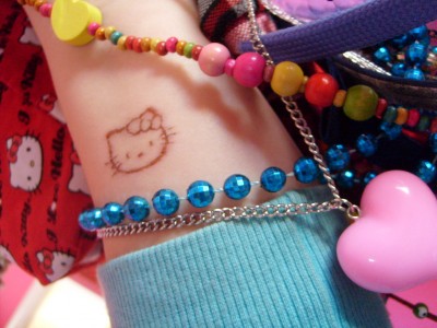 Hello Kitty scab Hello Kitty scarification scab