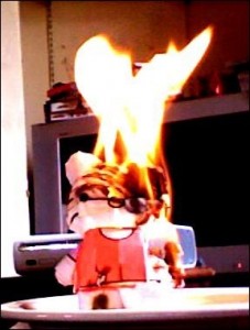 hello-kitty-burn Hello Kitty burning