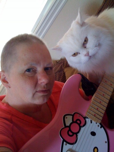 hello-kitty-guitar Hello Kitty guitar