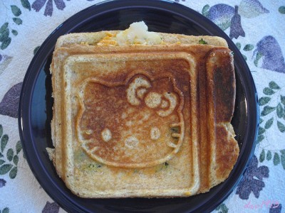 hello kitty lunch sandwich Hello Kitty fried egg lunch sandwich