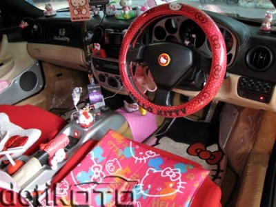 hello kitty ferrari steering wheel Hello Kitty Ferrari steering wheel