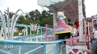 hello kitty roller coaster Hello Kitty roller coaster