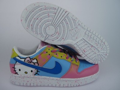 hello kitty nike dunk shoes hello kitty Nike dunk shoes