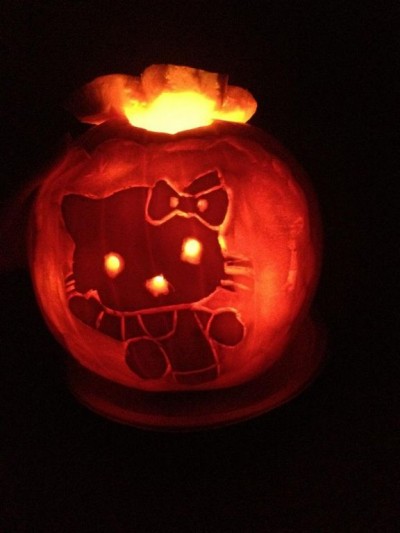 Hello Kitty halloween pumpkin Hello Kitty Halloween jack o lantern carved pumpkin