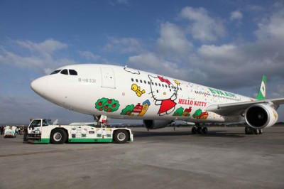 hello kitty jet Hello Kitty Eva Air jet