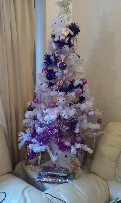 hello kitty purple christmas tree Hello Kitty Christmas tree purple