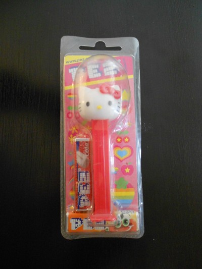 free Hello Kitty PEZ dispenser Hello Kitty PEZ dispenser